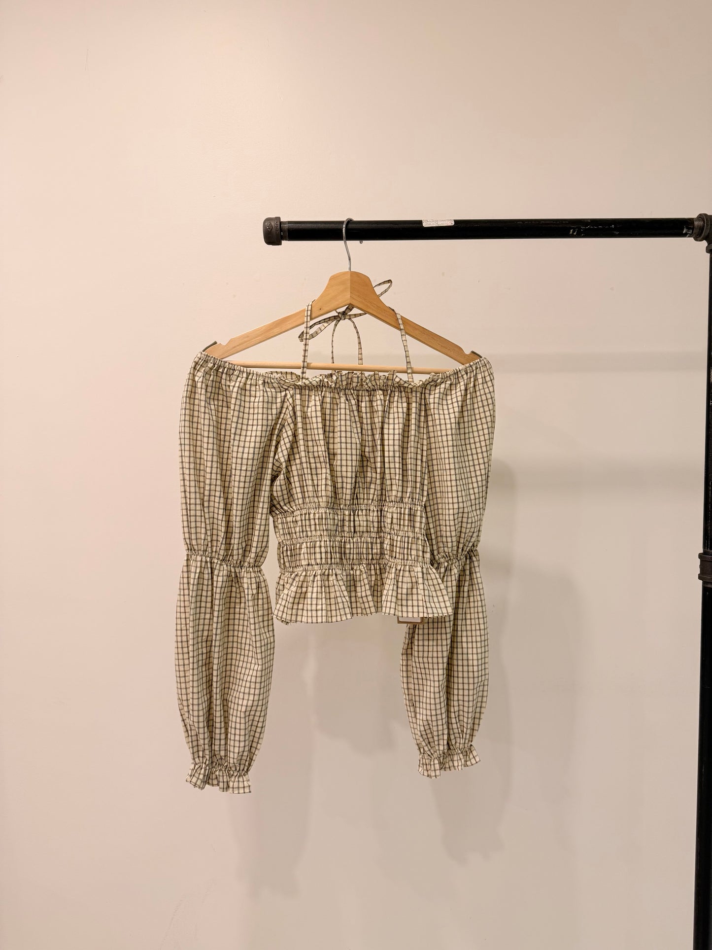 REASON Off shoulder blouse