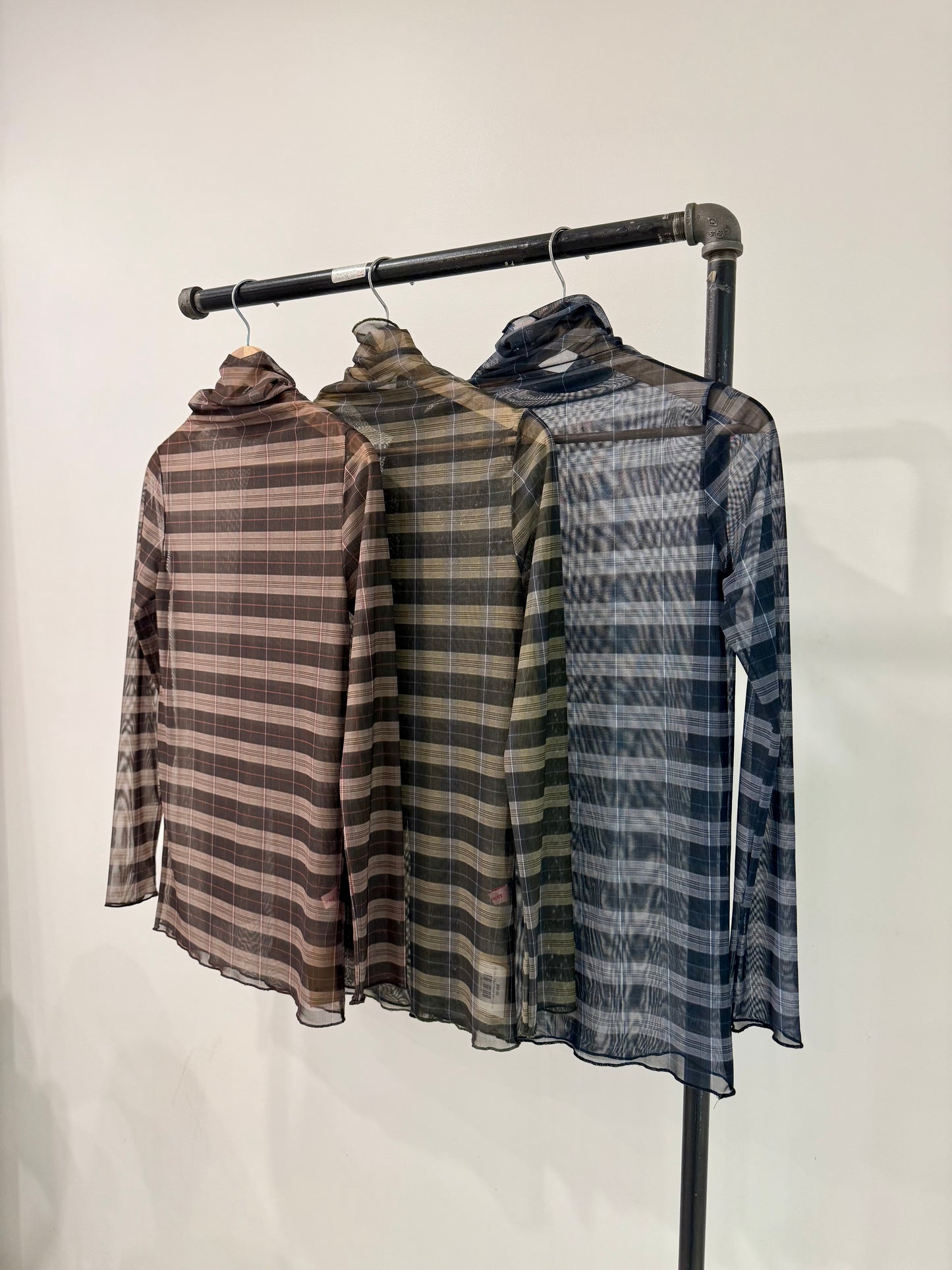 ROYAL Plaid mesh top