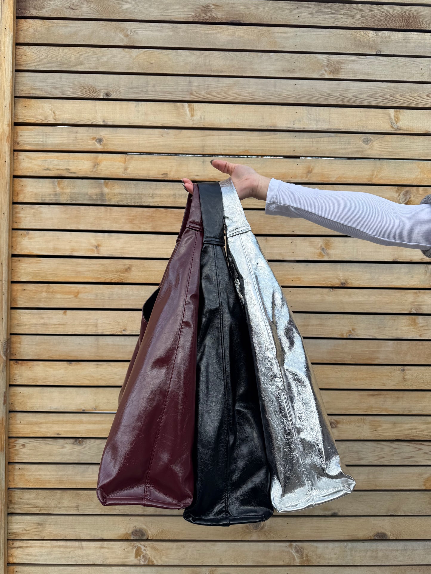 RAYA Oversized tote bag