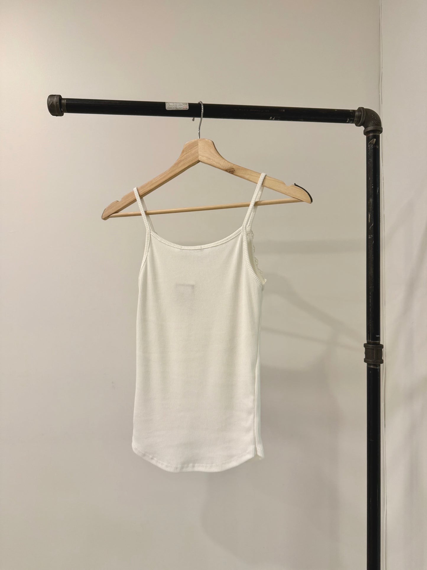 JUNJI Laced tanktop