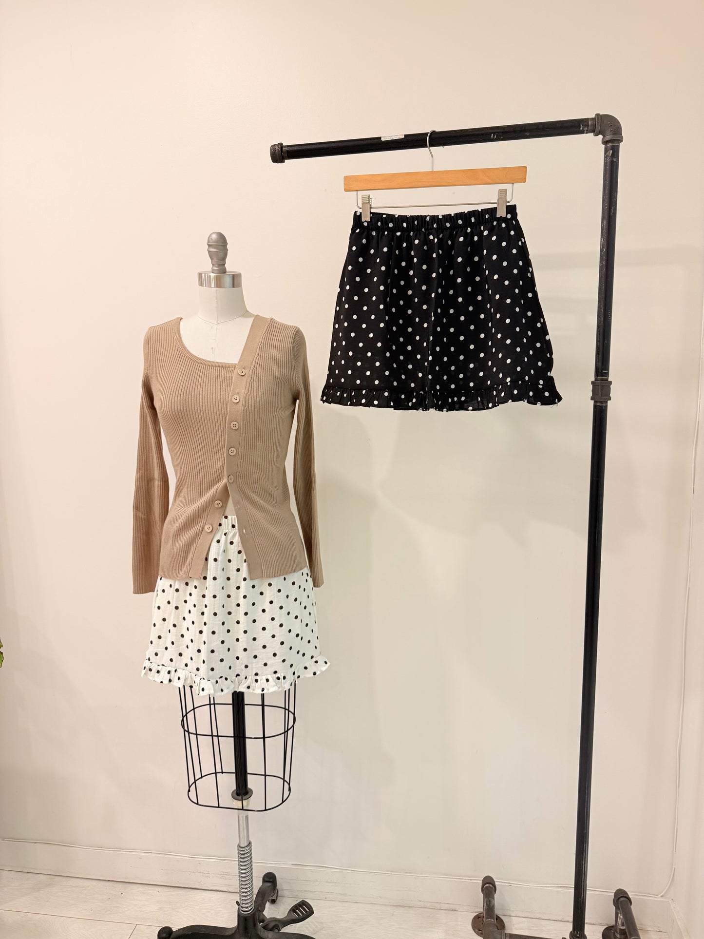 NELLA Polkadot mini skirt