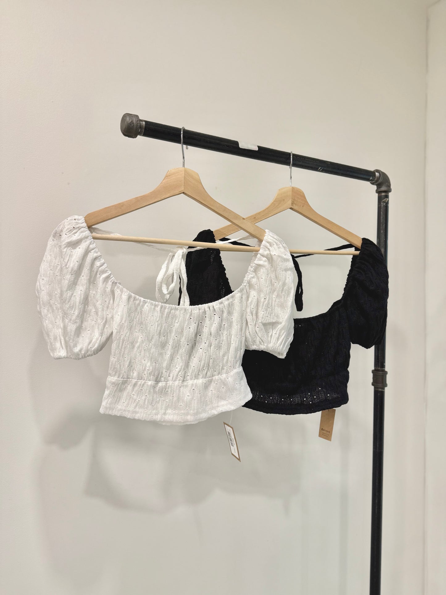JAICO Crop eyelet top