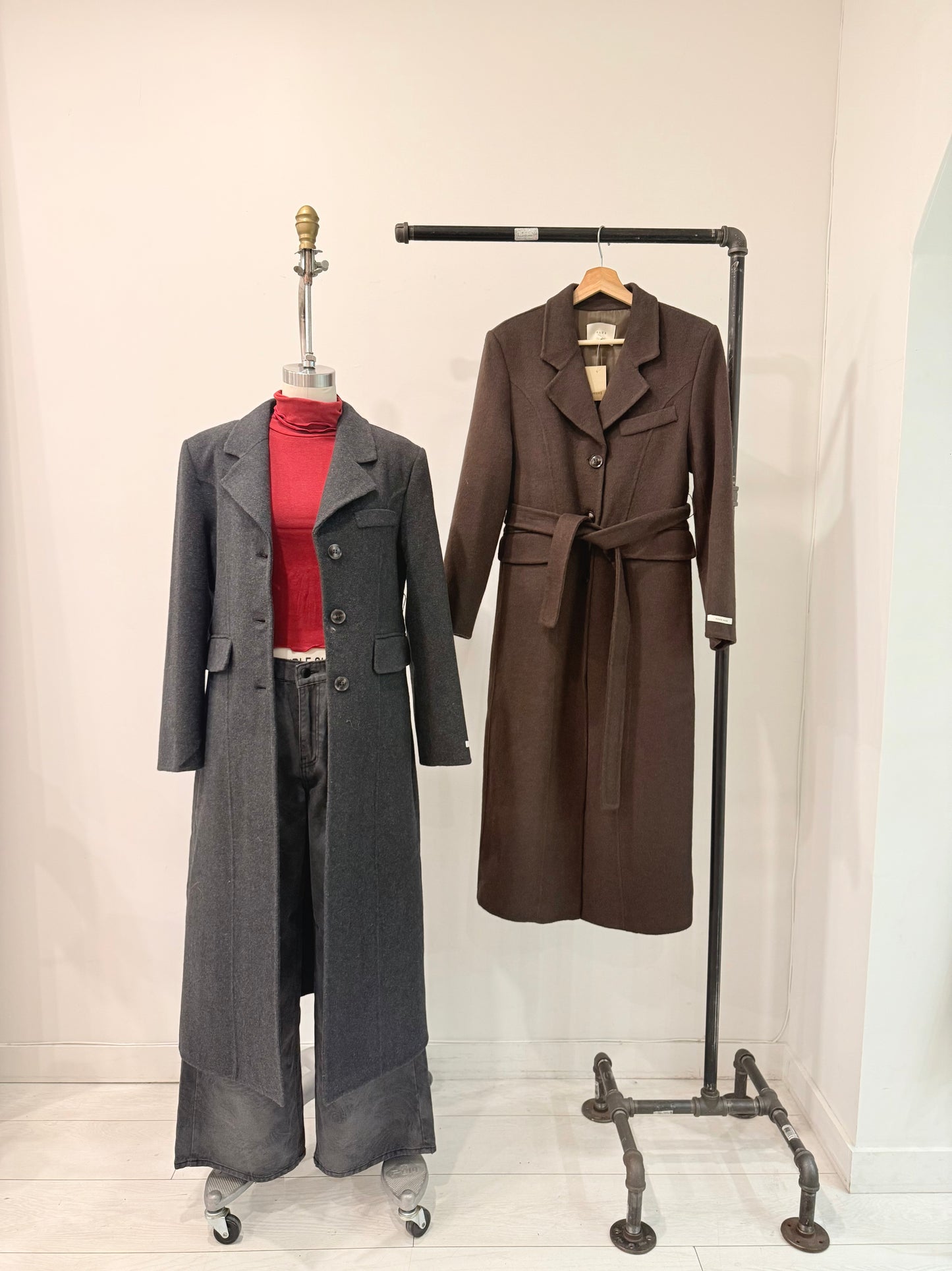 LEVEL Wool coat