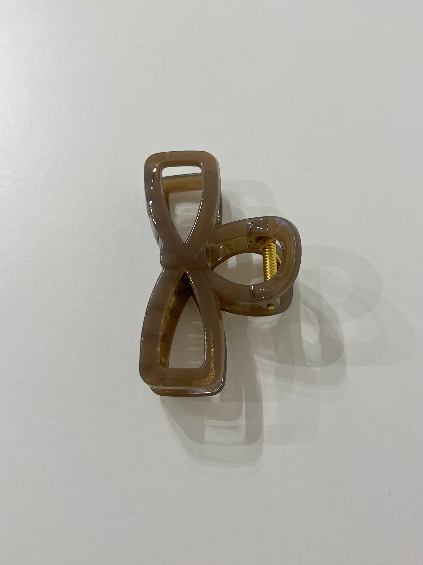 TIGO Large bow hair claw