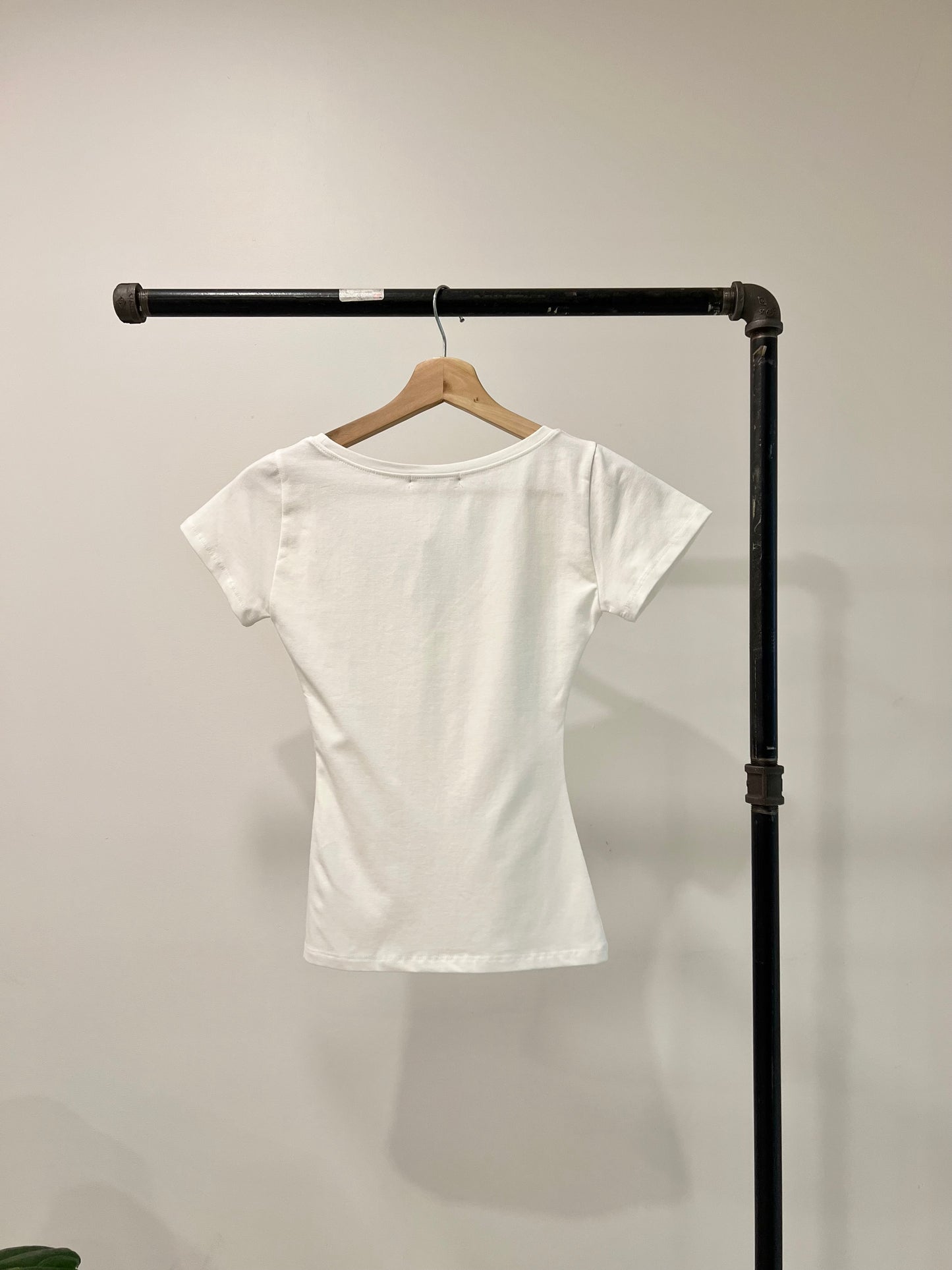 GASS V-neckline tee