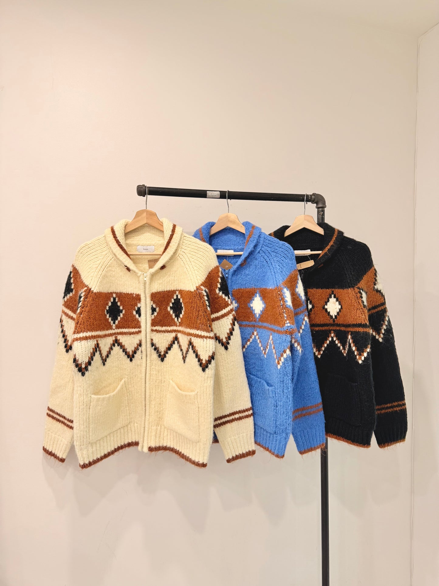 GOLDEN Heavy zip-up sweater