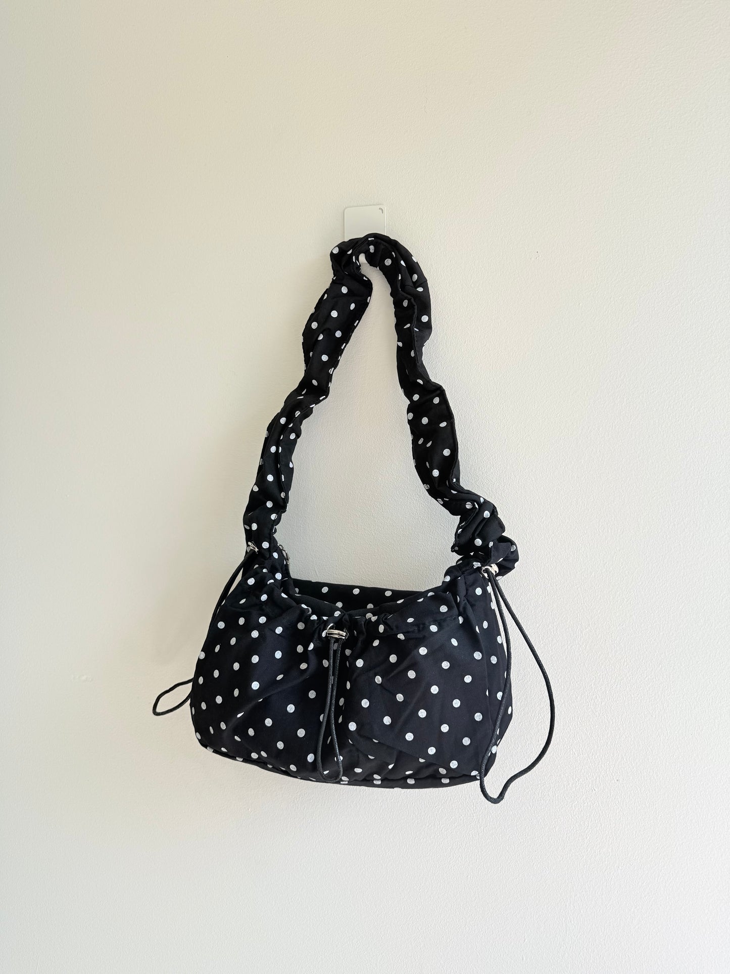 TANGO Polkadot scrunchy bag