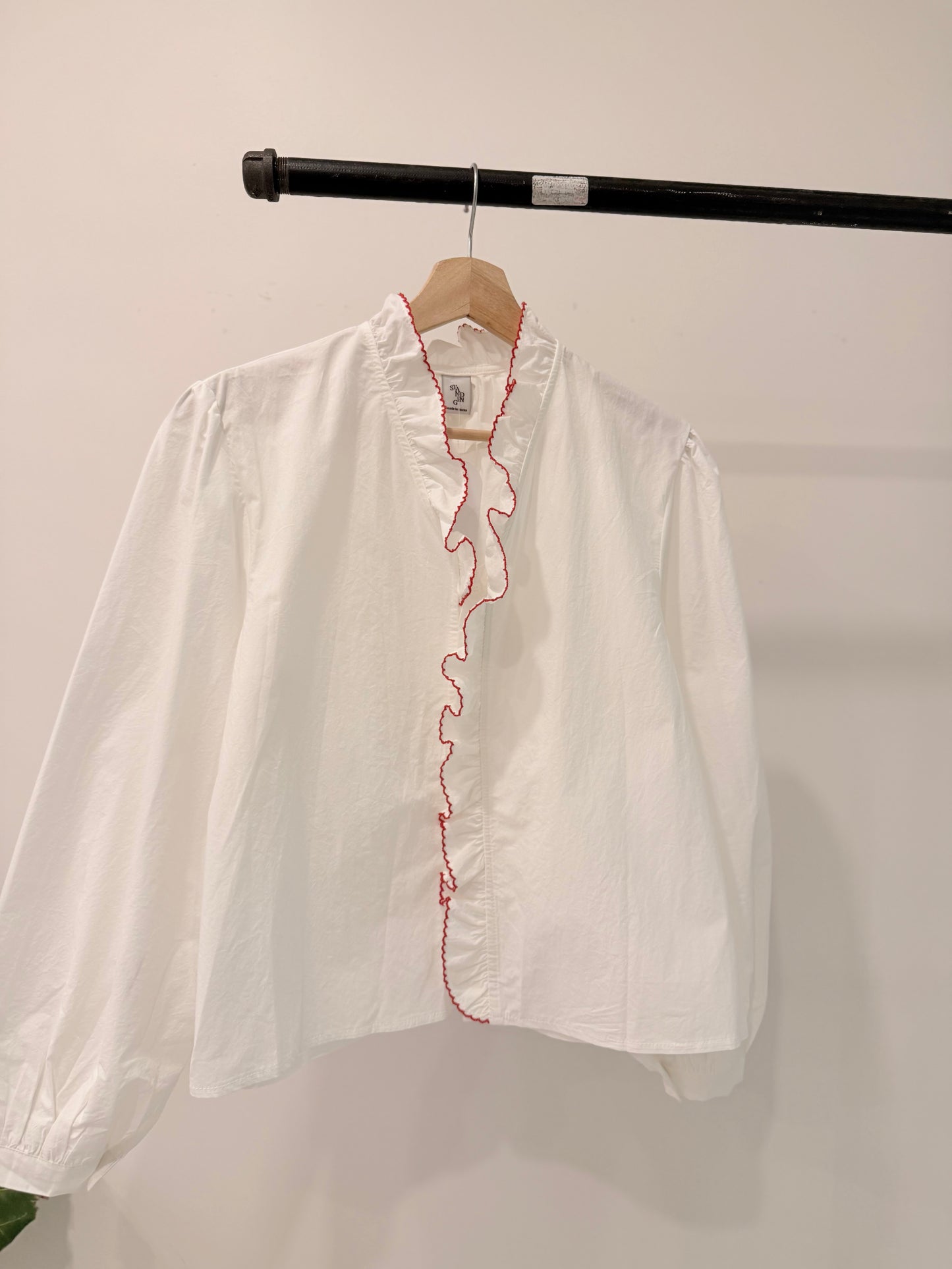 SLIDE Ruffle shirt