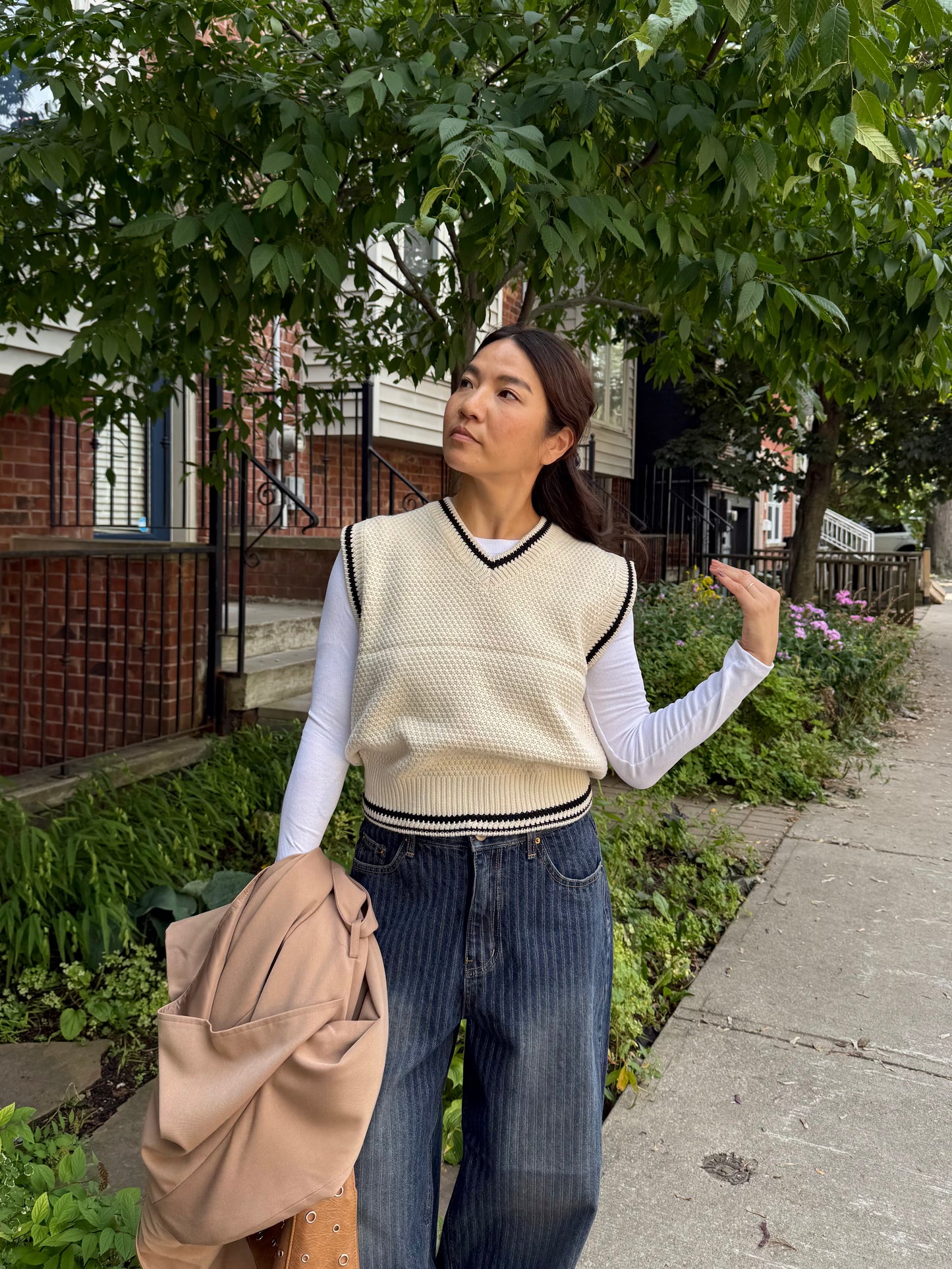 KIND Knit vest
