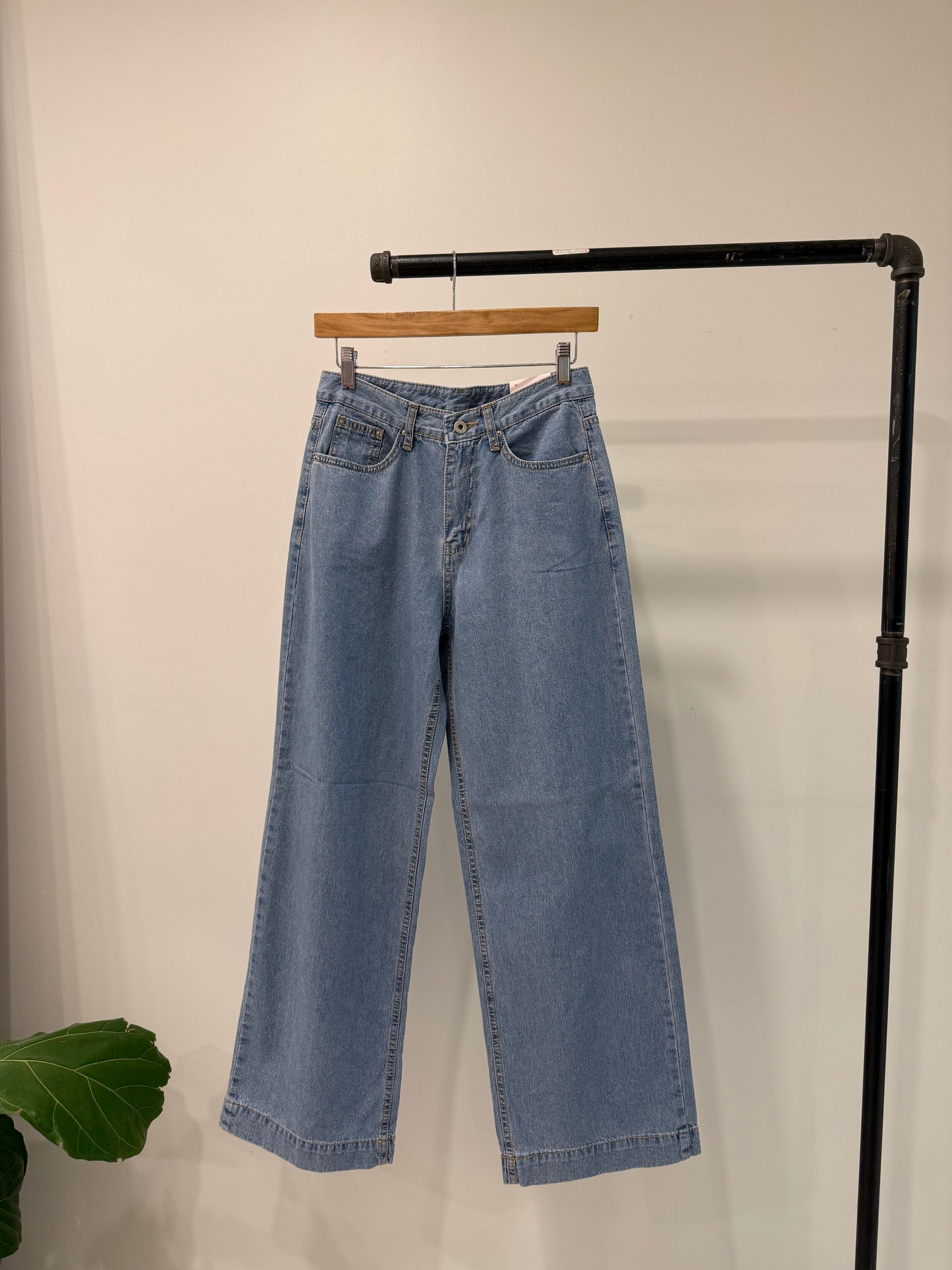 WARNER Wide legged jeans