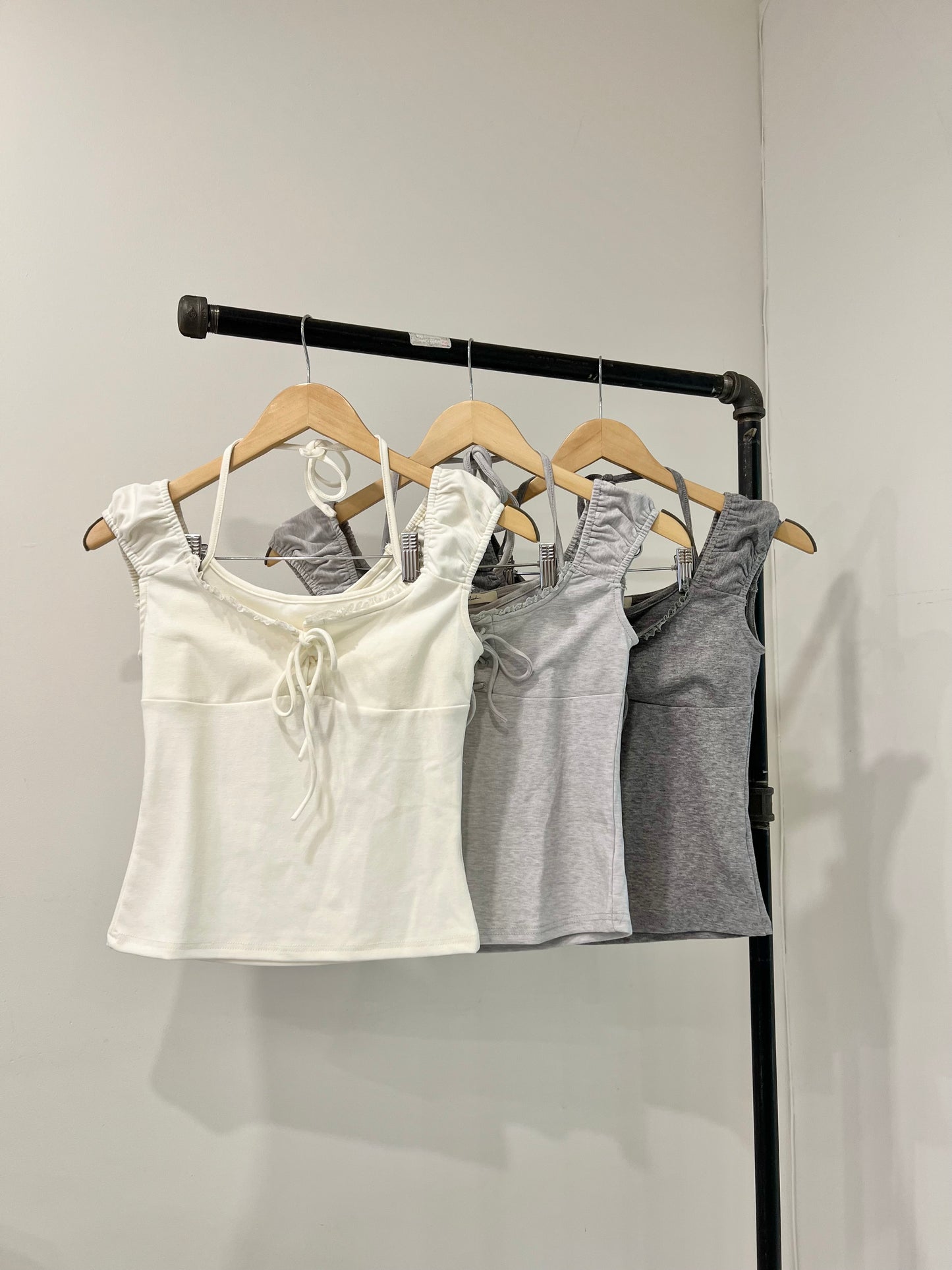 LOLLY Off-shoulder top