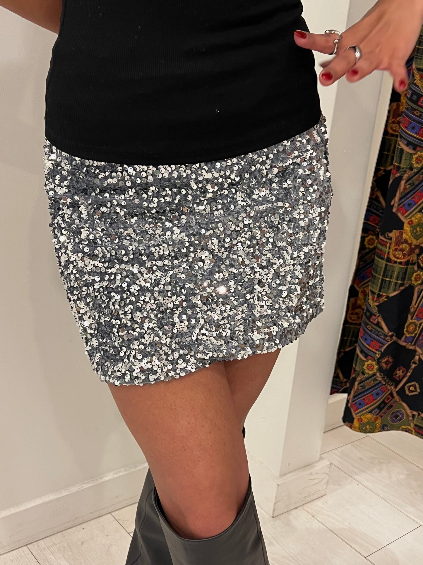 TWINKLE Sequin mini skirt