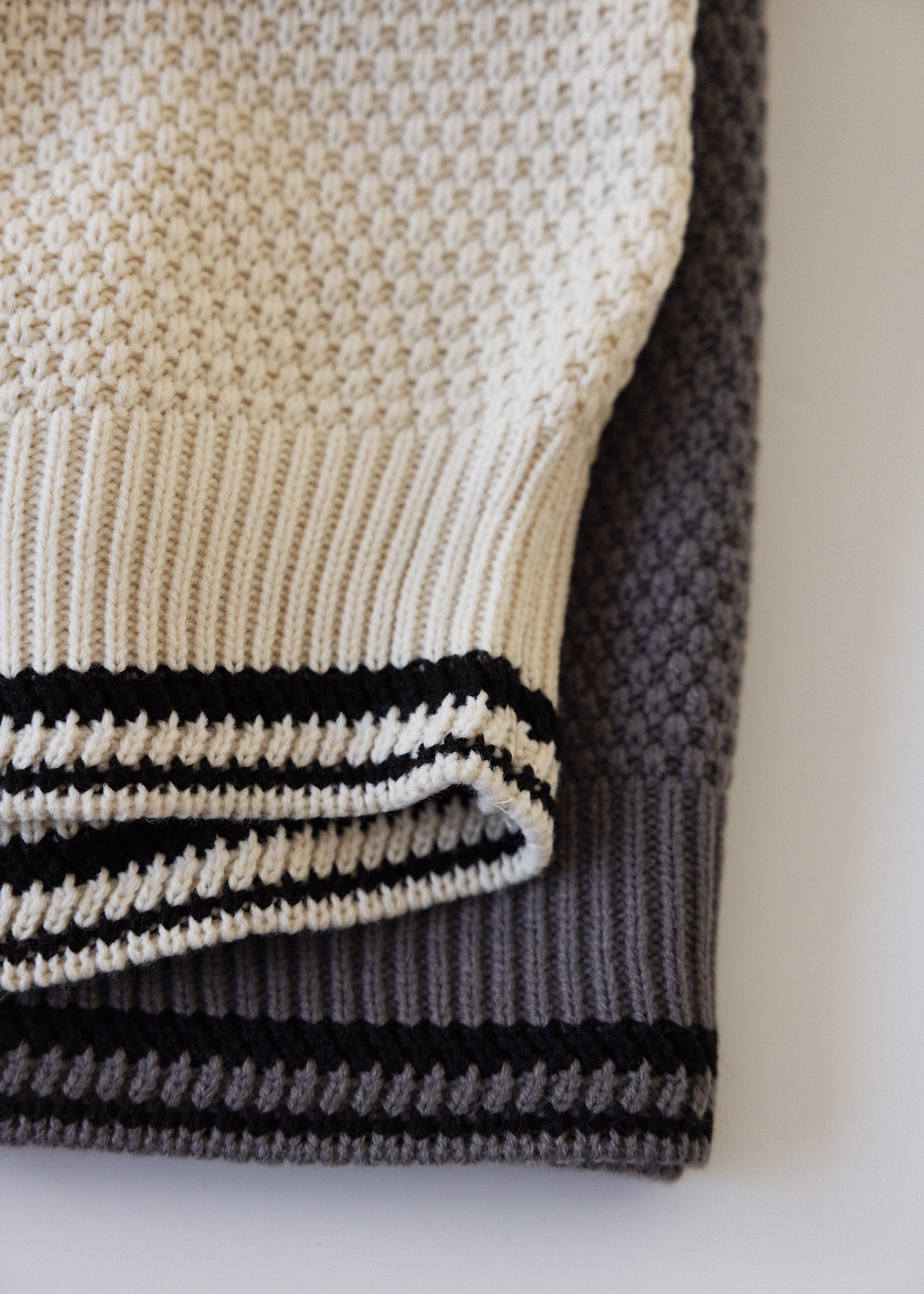 KIND Knit vest