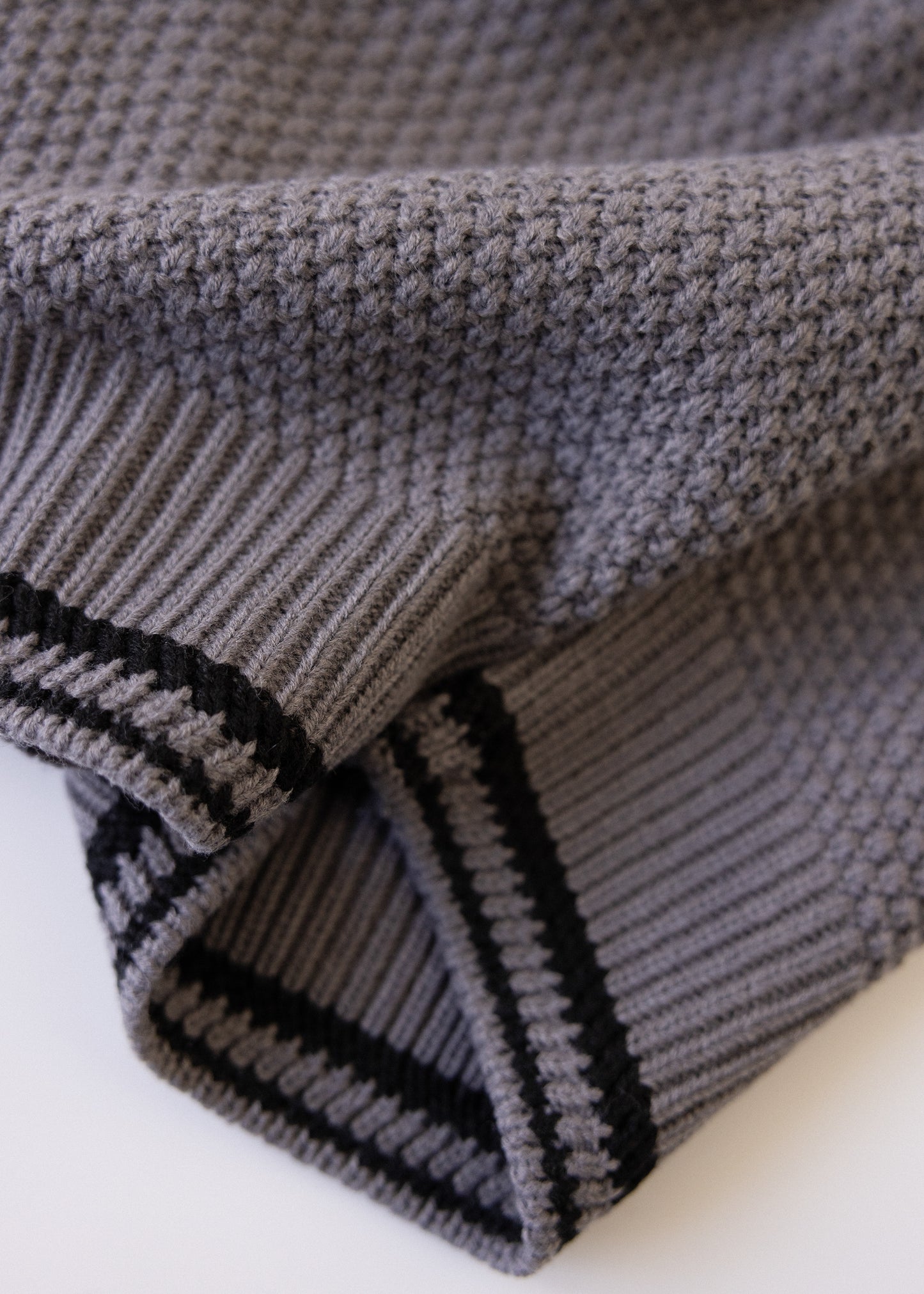 KIND Knit vest