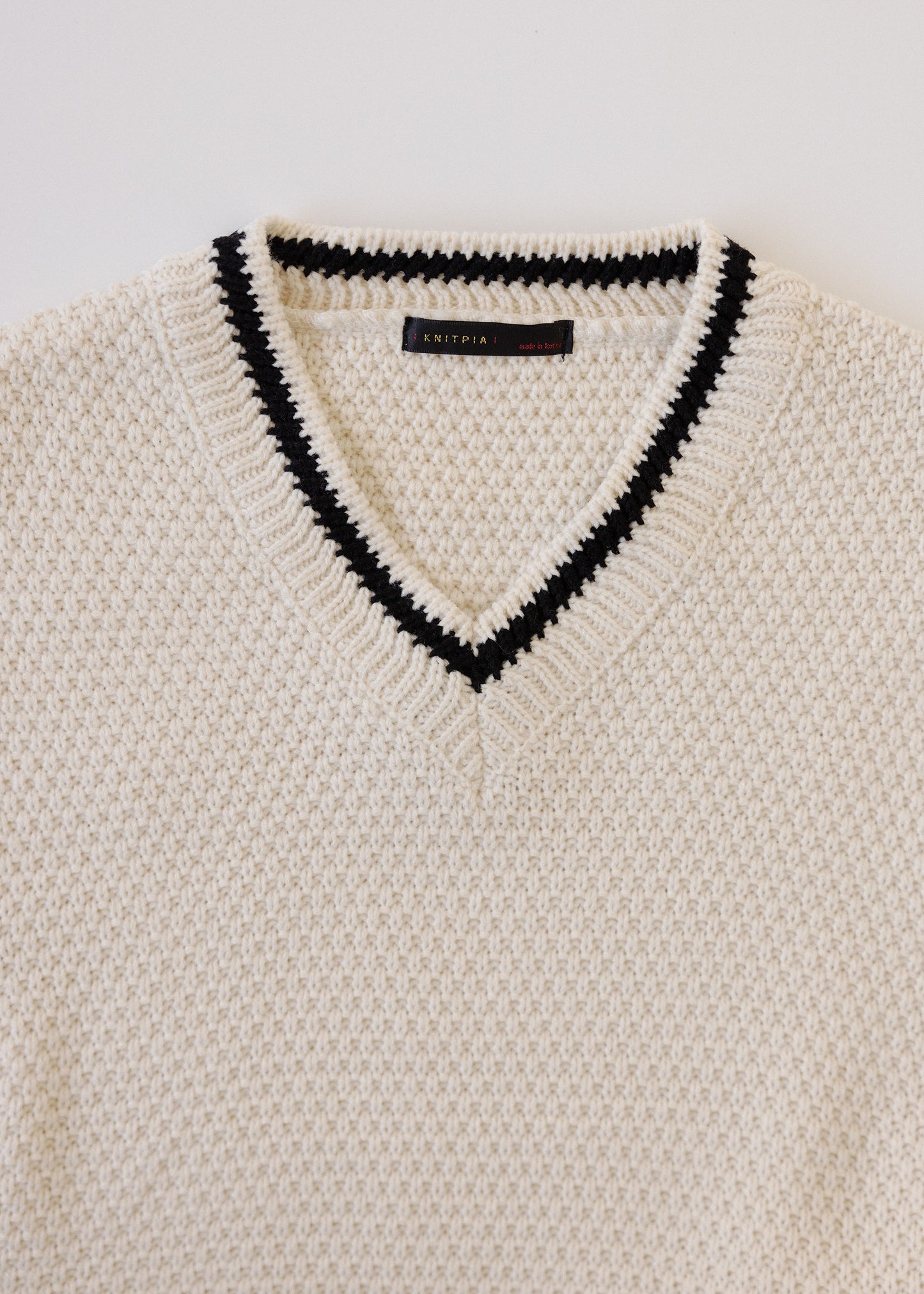 KIND Knit vest