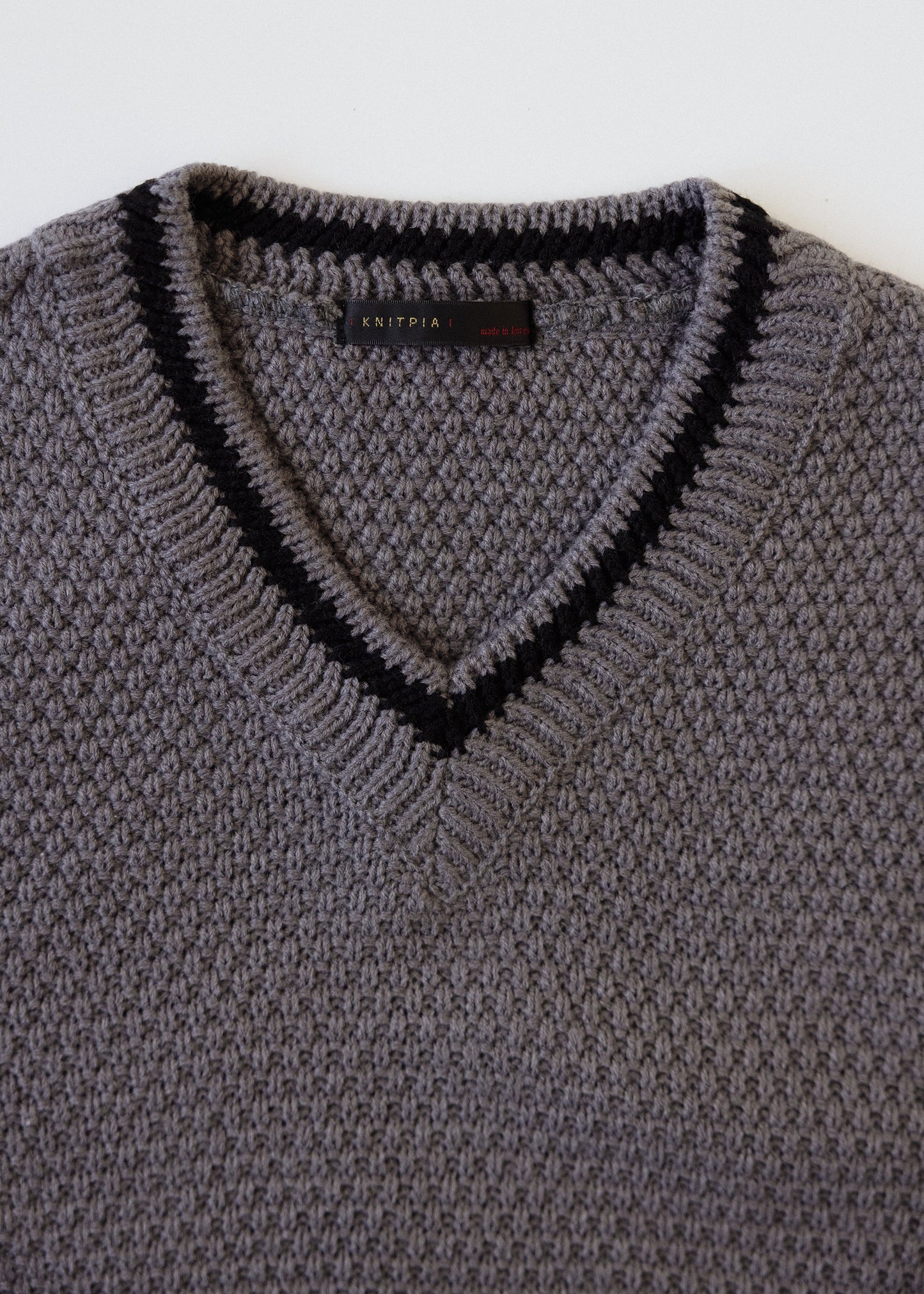 KIND Knit vest
