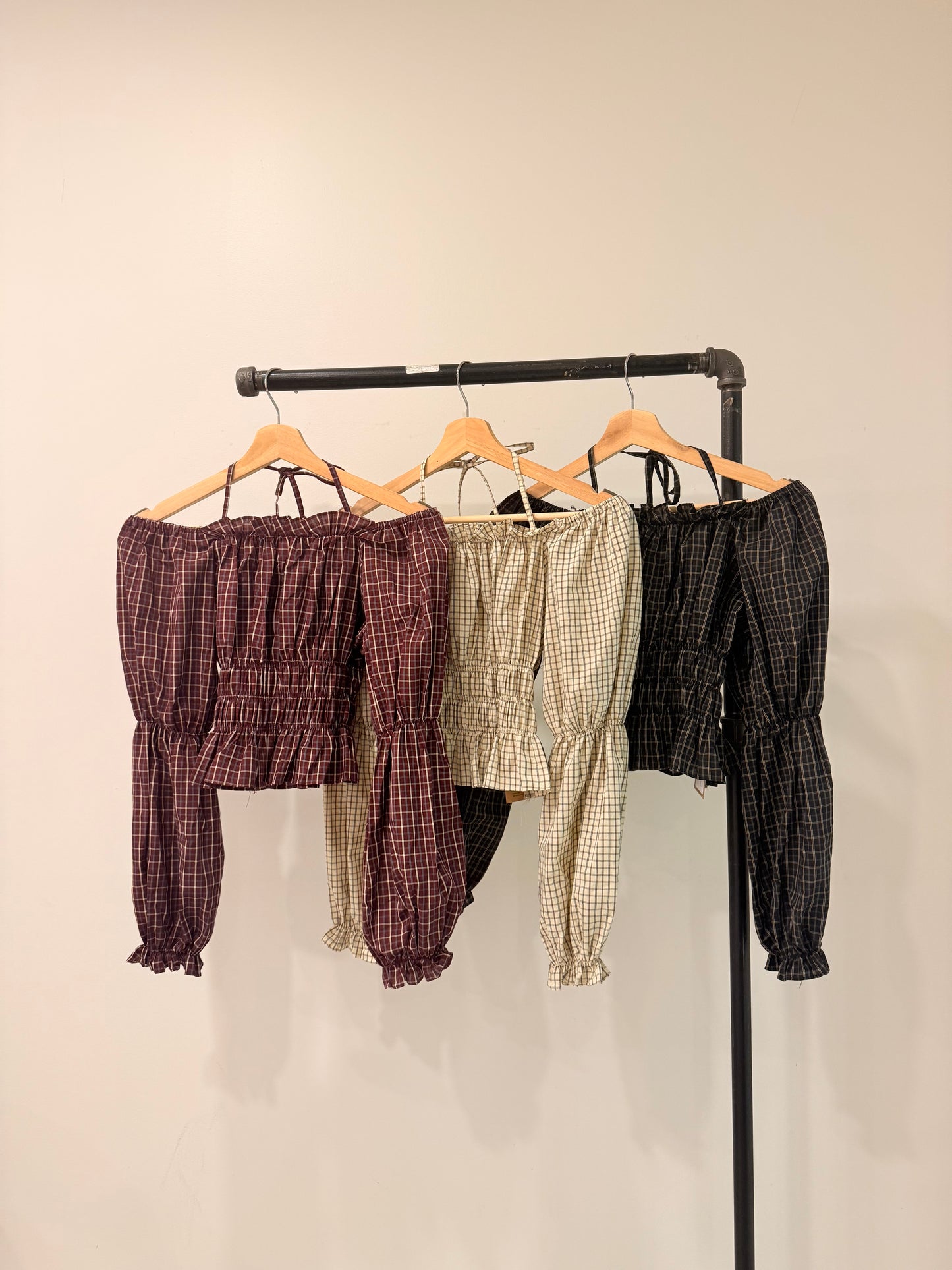 REASON Off shoulder blouse