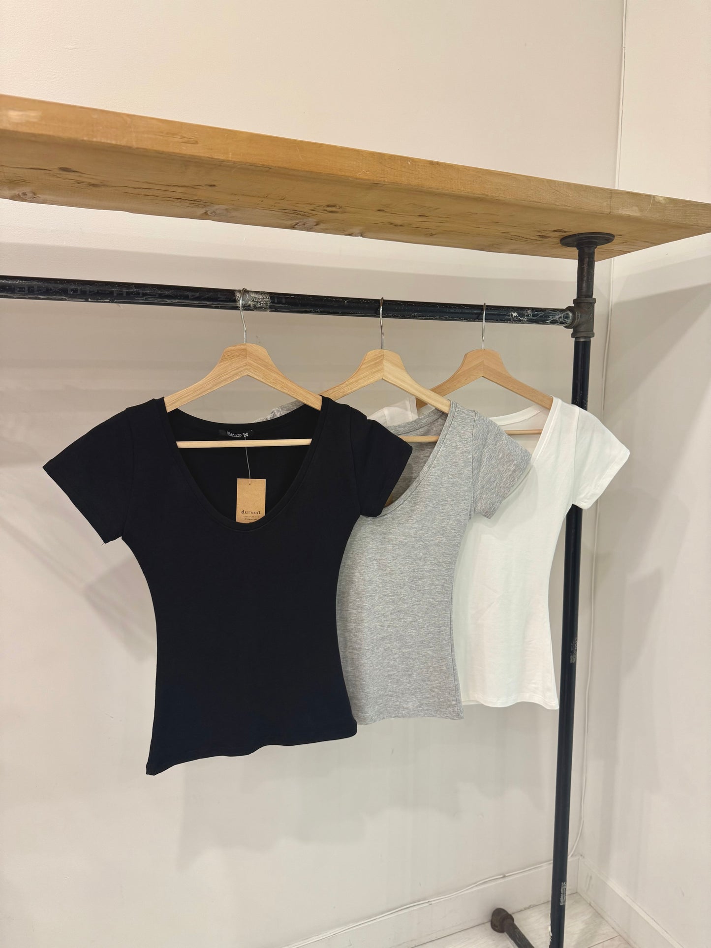 GASS V-neckline tee