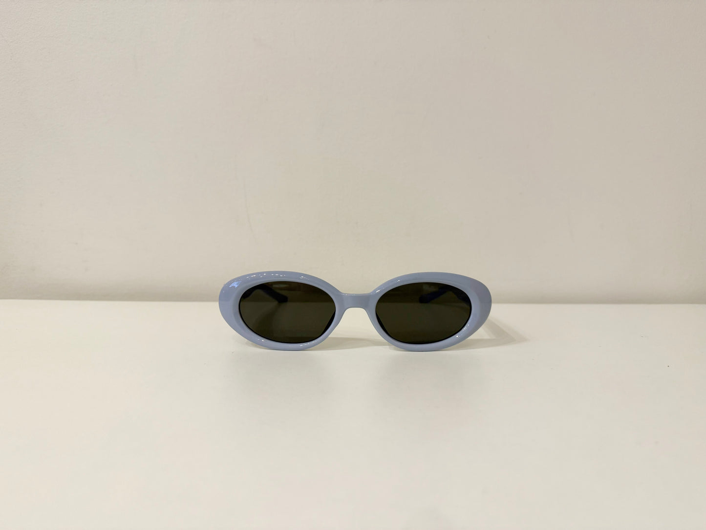 SWIPE Oval sunnies
