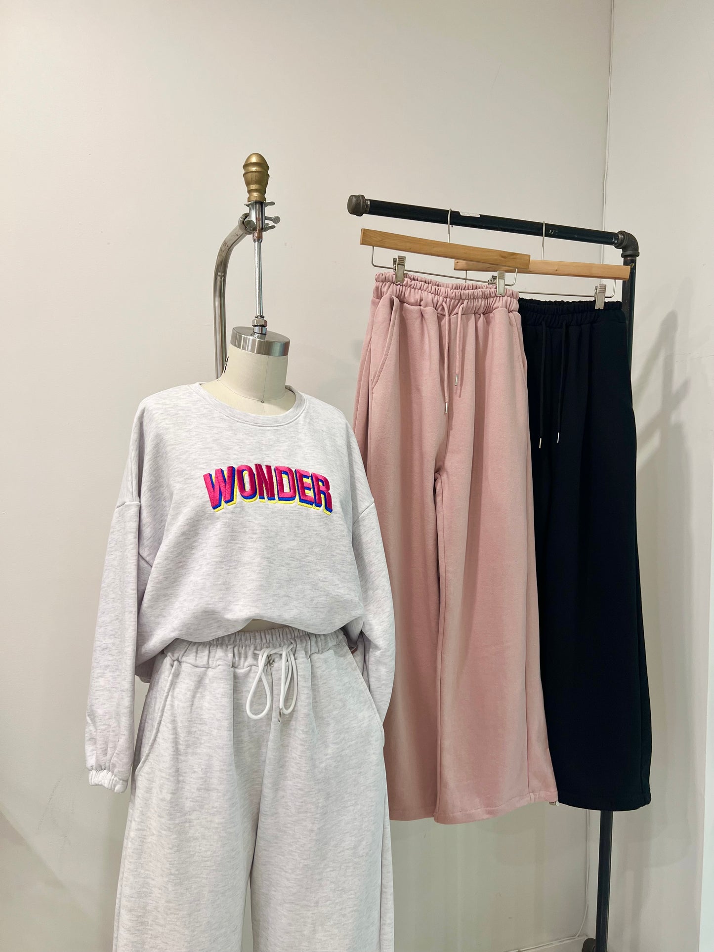 BARRE Wide-Legged Diagonal Seam Trackpants