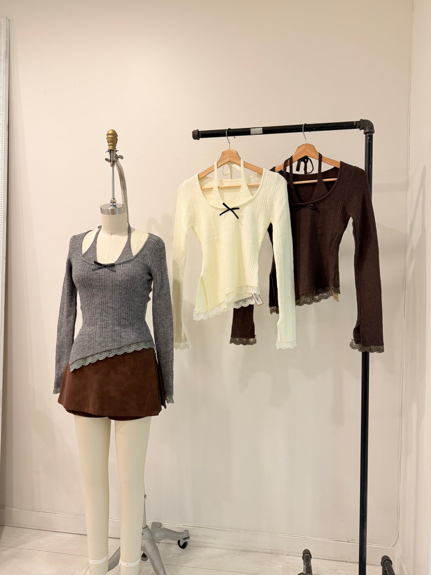 ROMMIE Bow halter knit