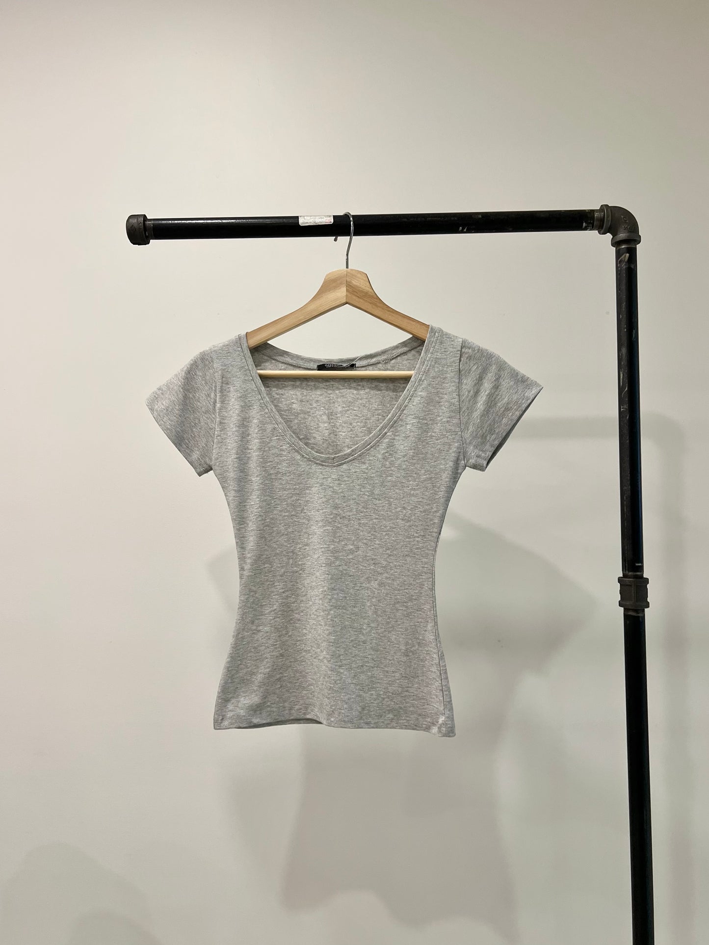 GASS V-neckline tee