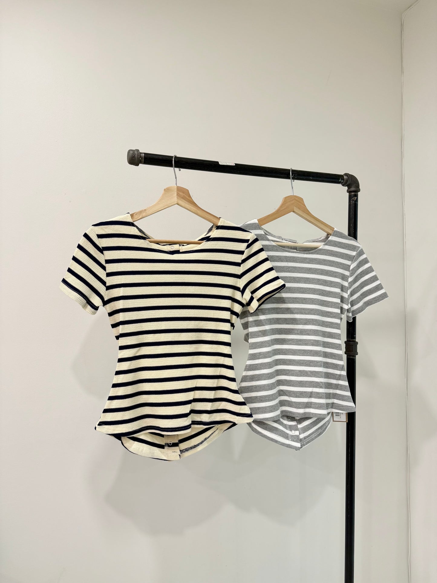 LITTO Stipe backless top