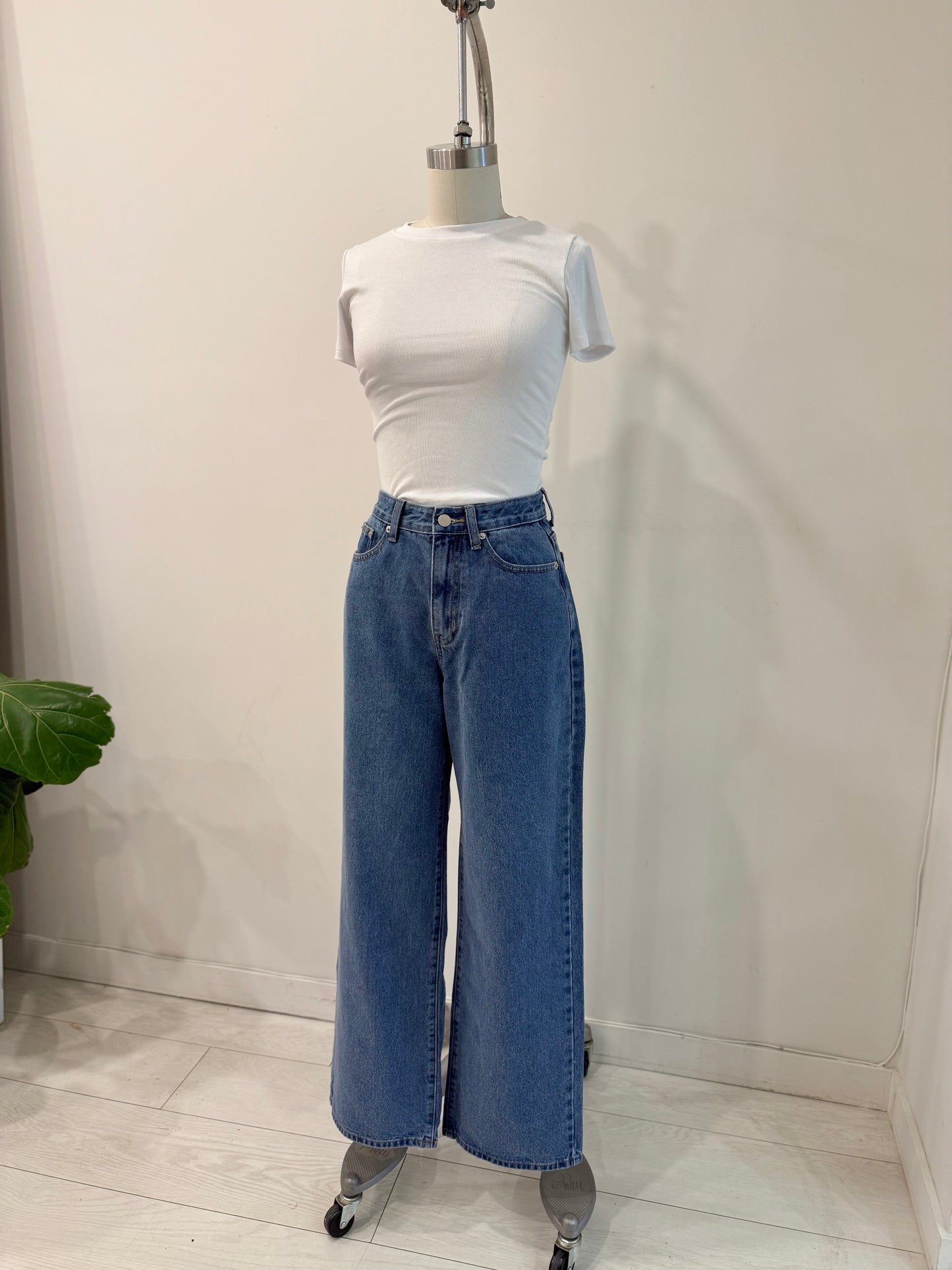 JUJU Straight leg jeans