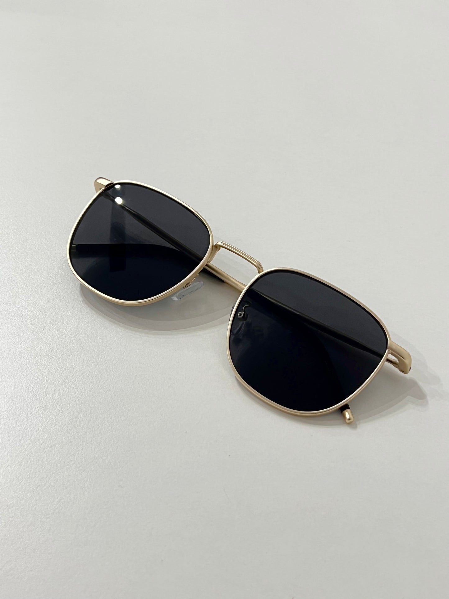 PLUTO Sunnies