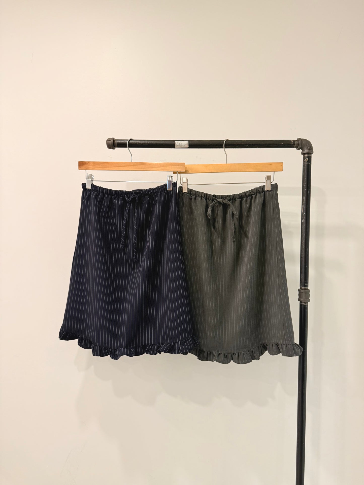 SELECT Pin-stripe skirt
