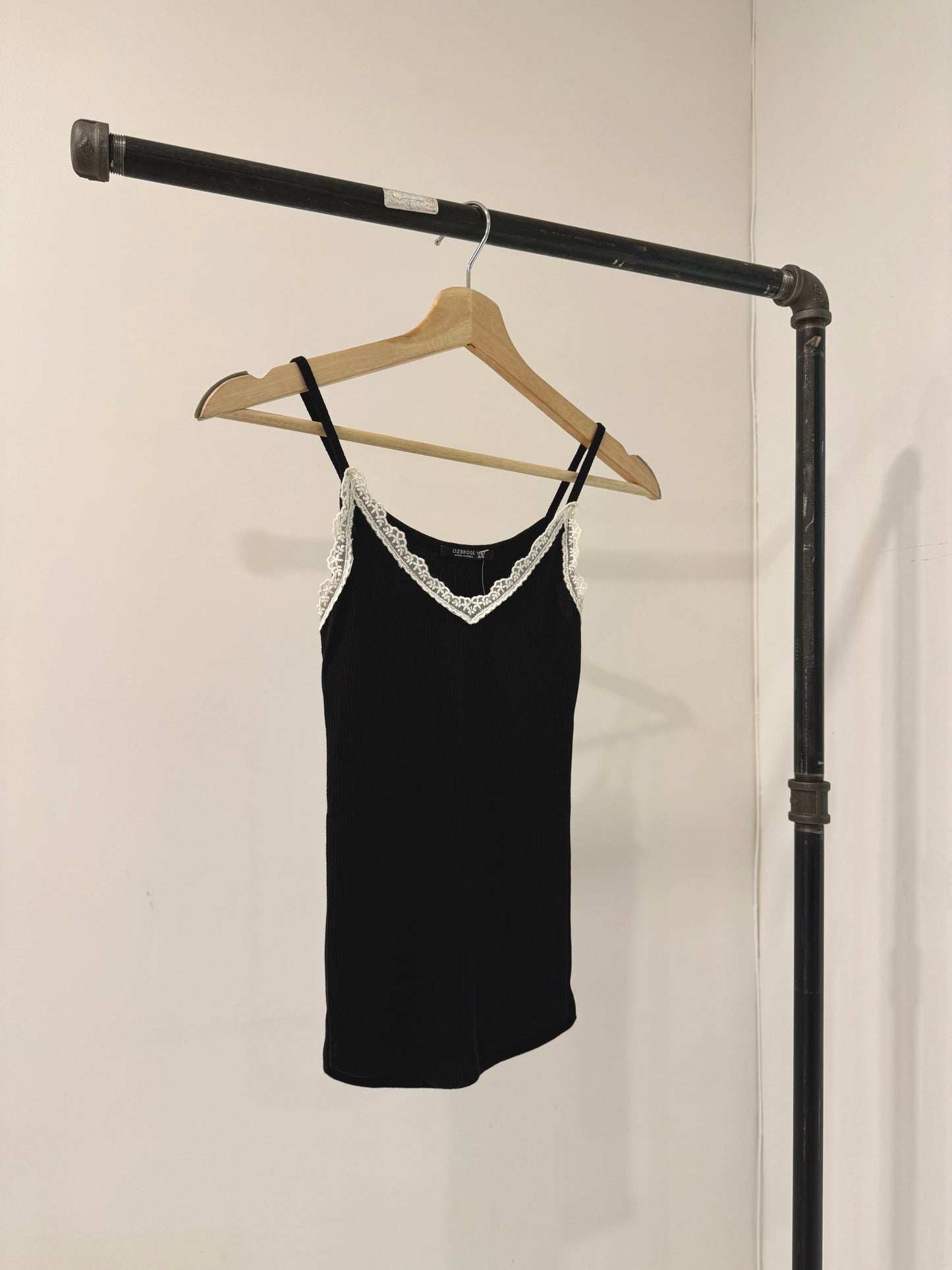 JUNJI Laced tanktop