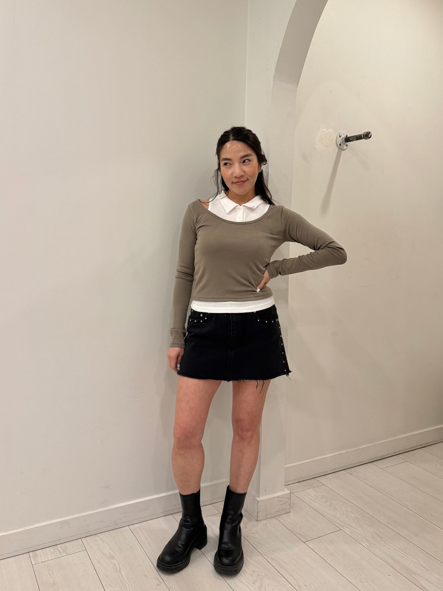 CARLA Studded mini skirt