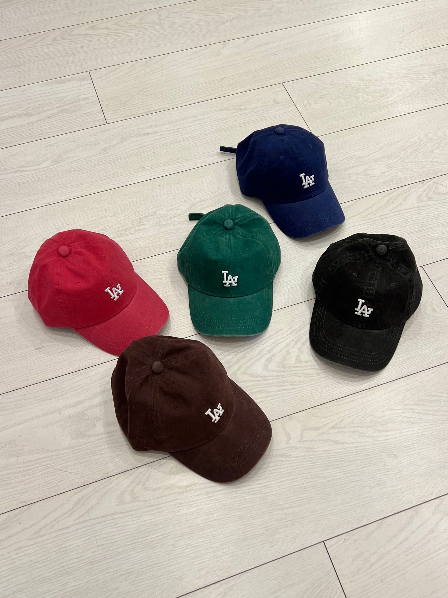 TENER LA cotton ball cap