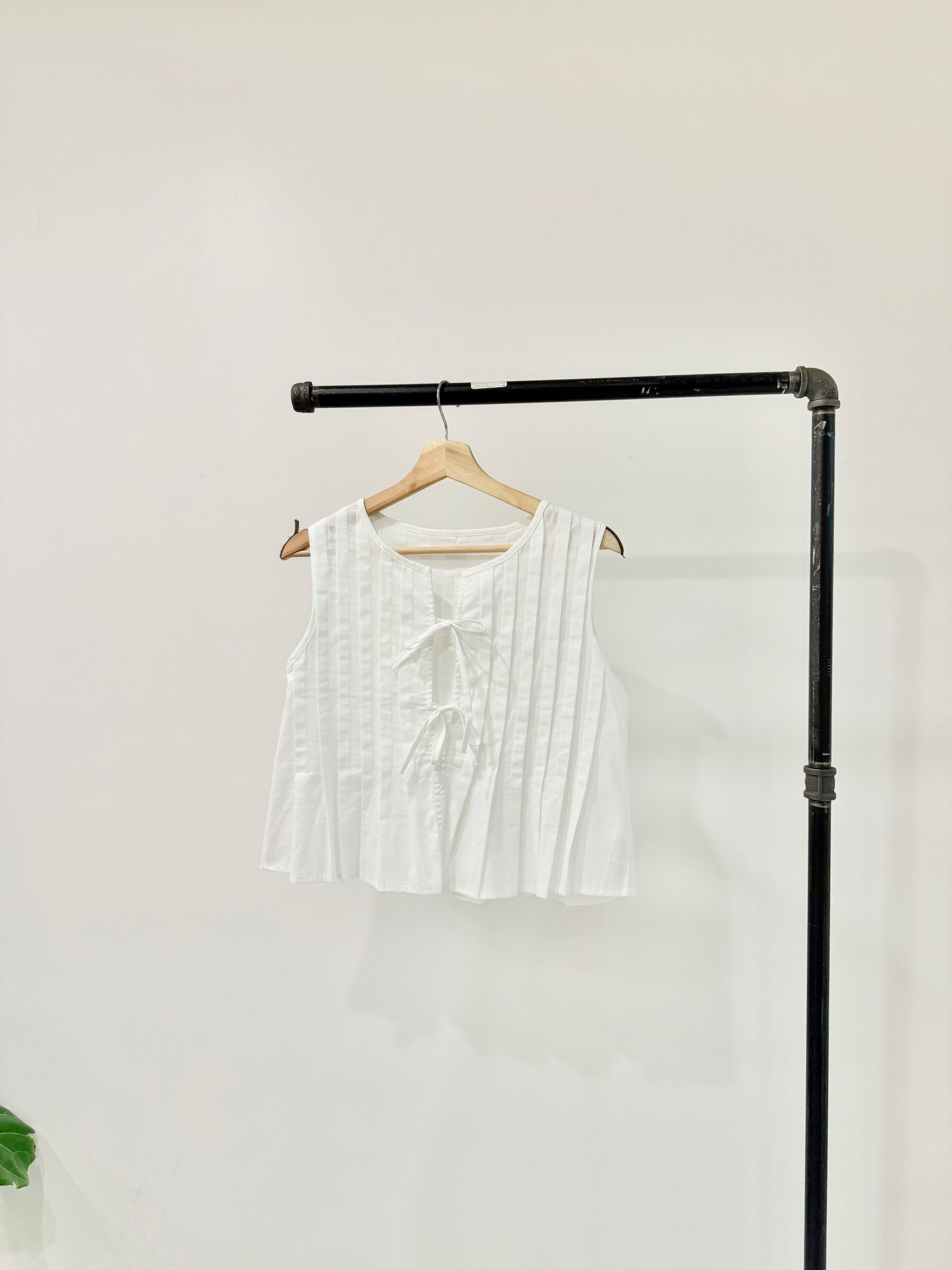 REESE Pleated linen top