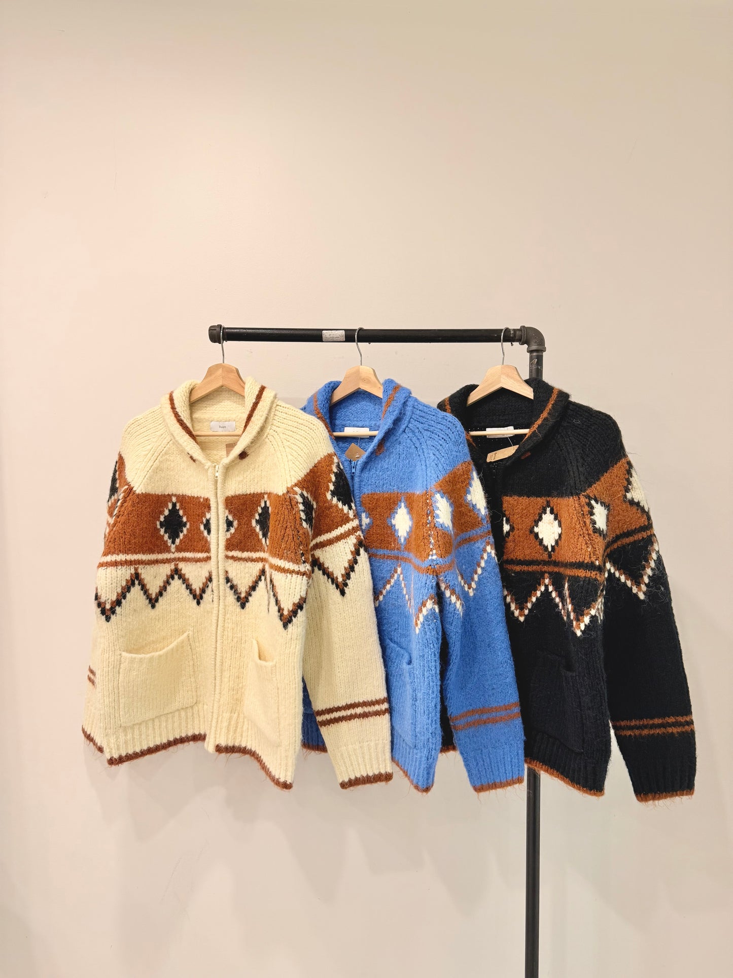 GOLDEN Heavy zip-up sweater