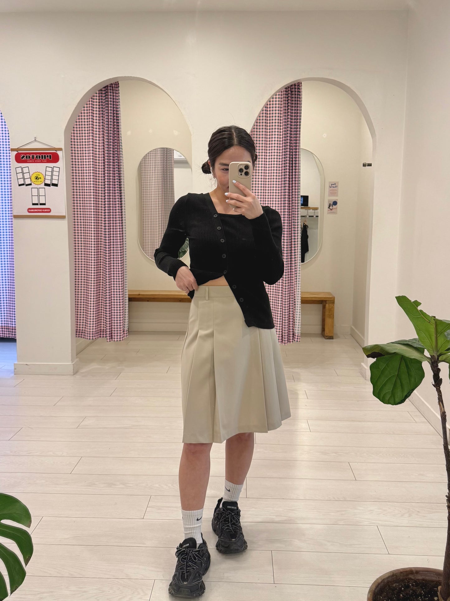 HEENA Pleated midi skirt