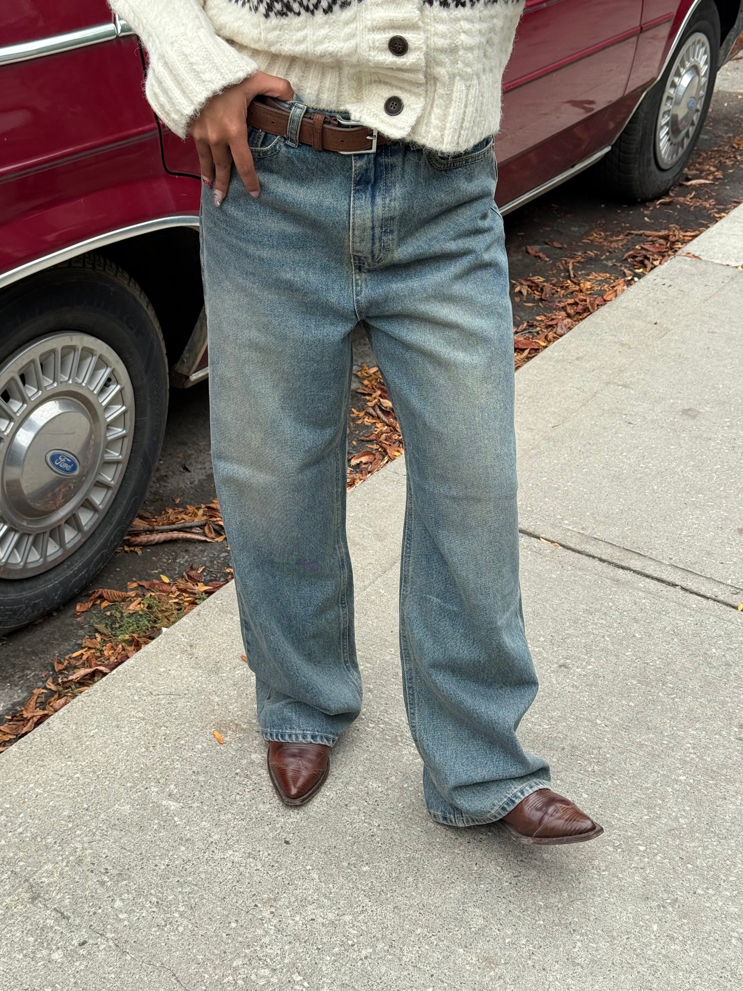 SENCH Straight legged jeans