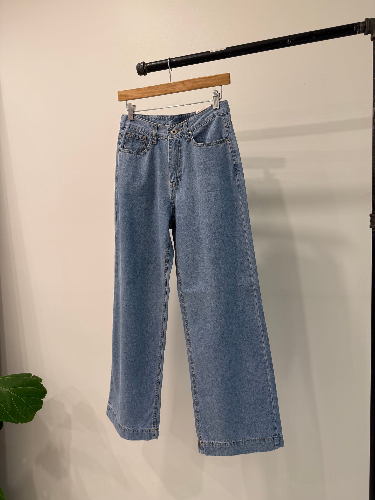 WARNER Wide legged jeans
