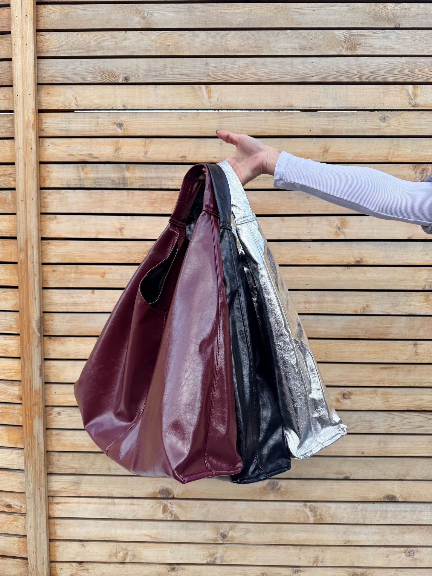 RAYA Oversized tote bag