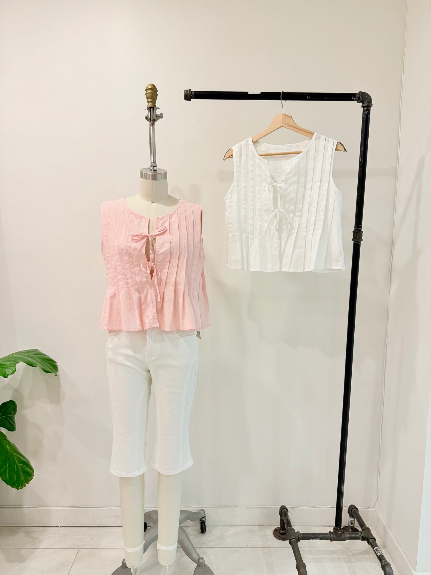 REESE Pleated linen top