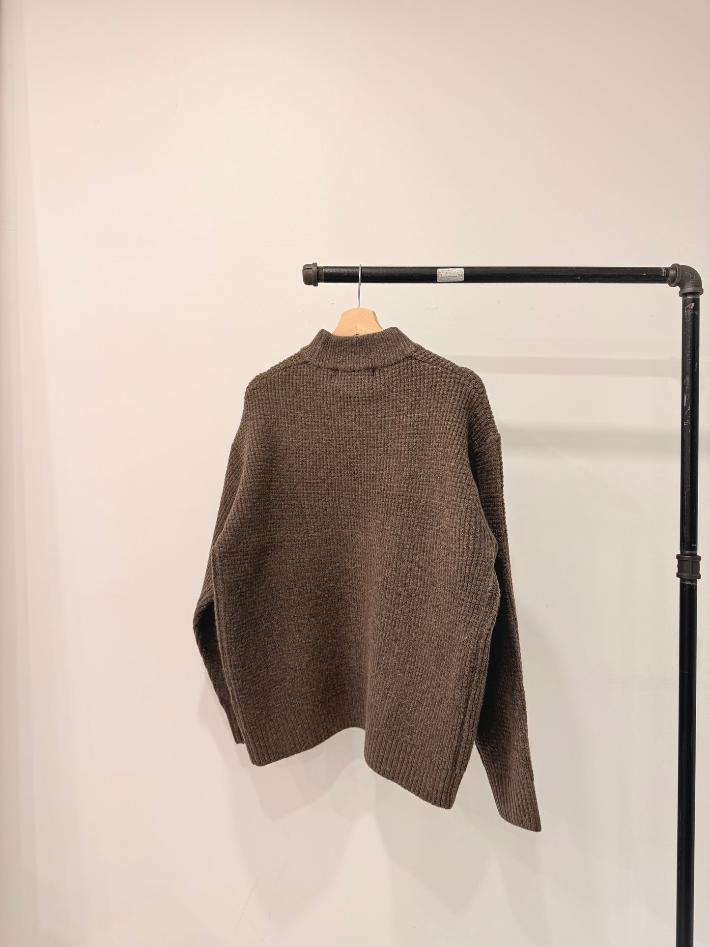 AISLE High-neck waffle knit