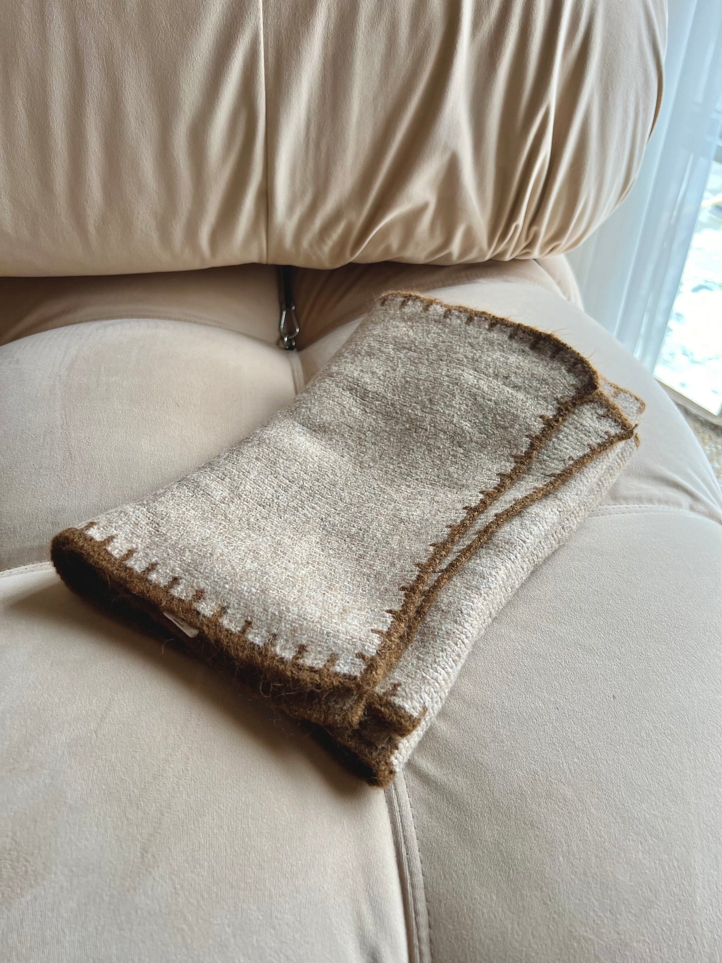 WINFRY Stitch scarf
