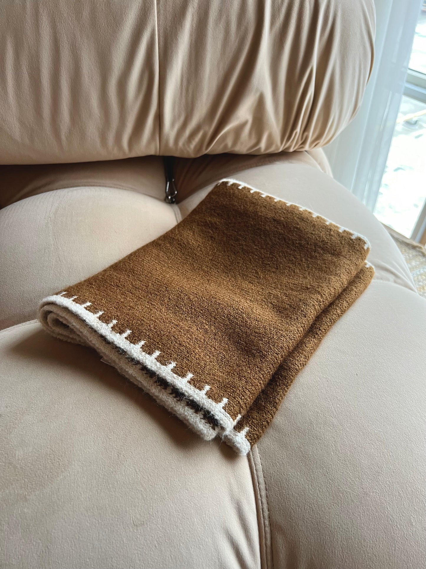 WINFRY Stitch scarf