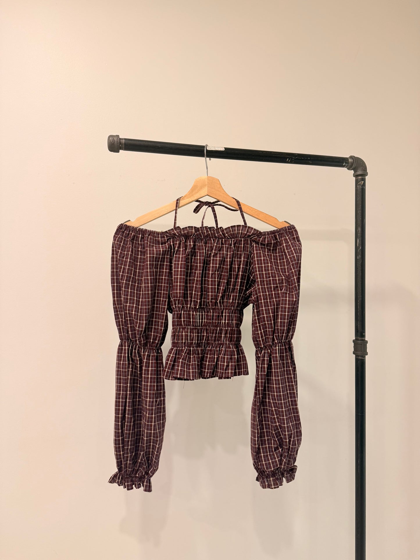 REASON Off shoulder blouse