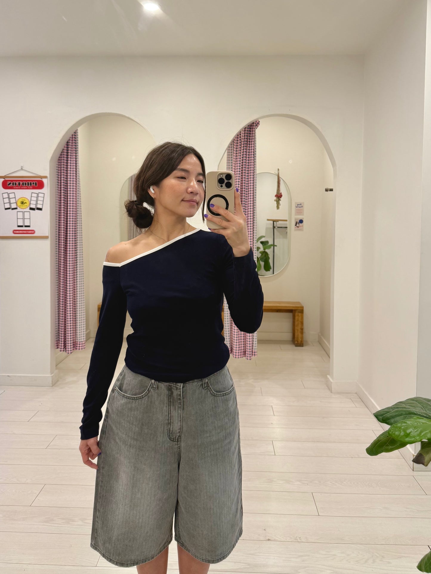 MINNIE Off shoulder top