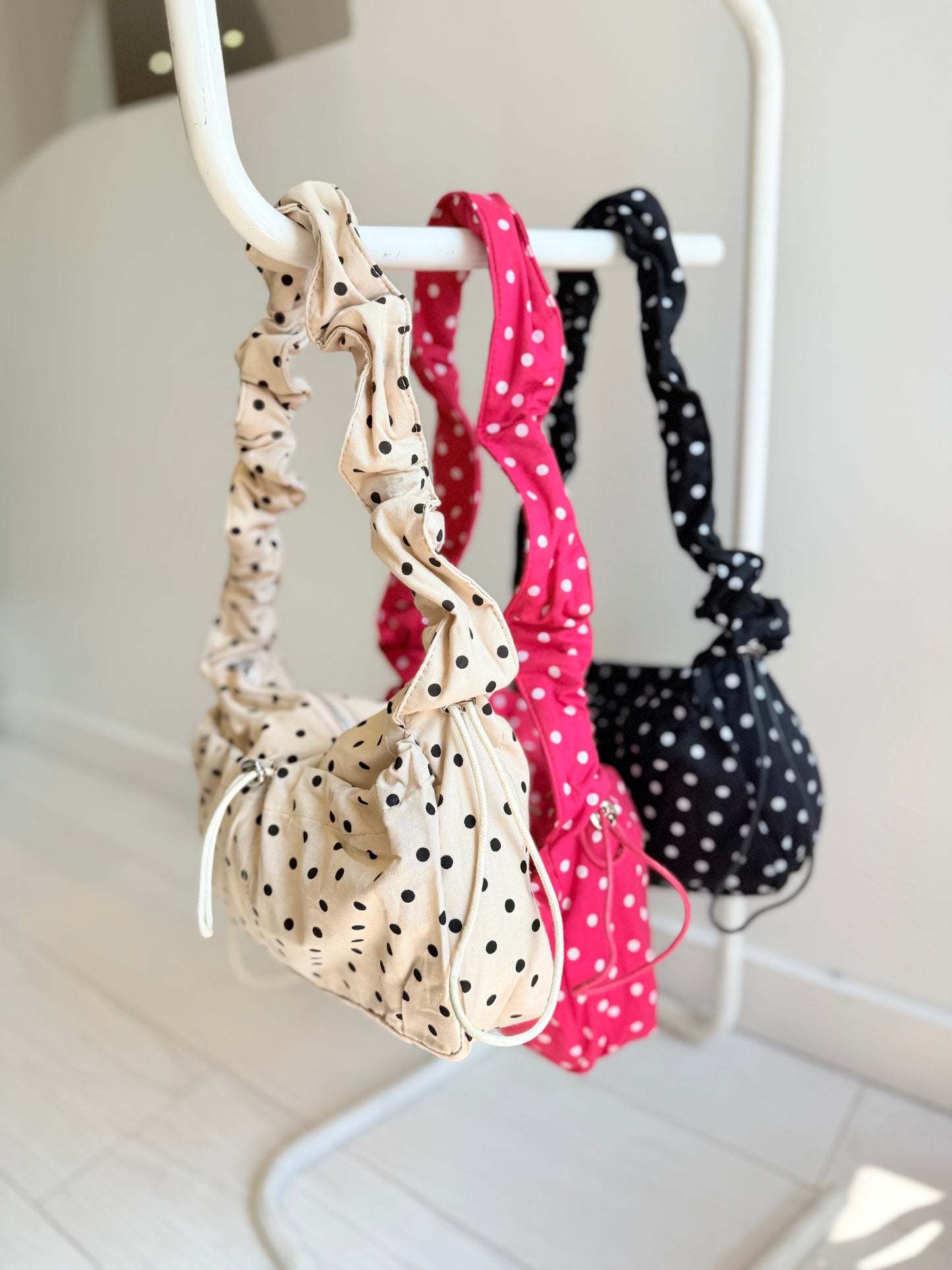 TANGO Polkadot scrunchy bag