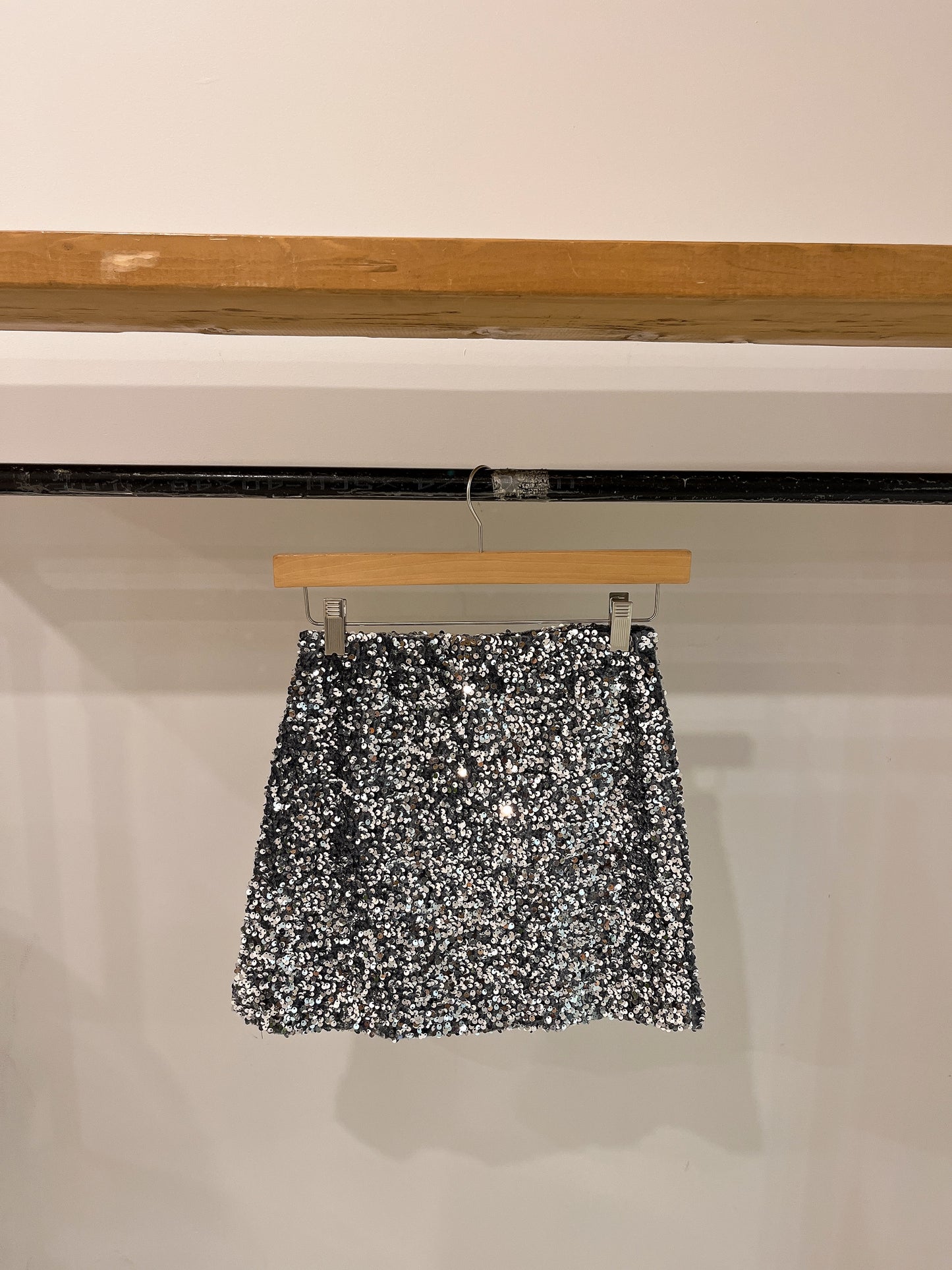 TWINKLE Sequin mini skirt