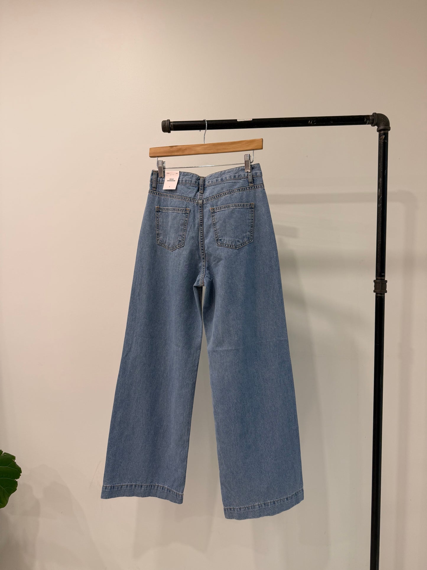 WARNER Wide legged jeans