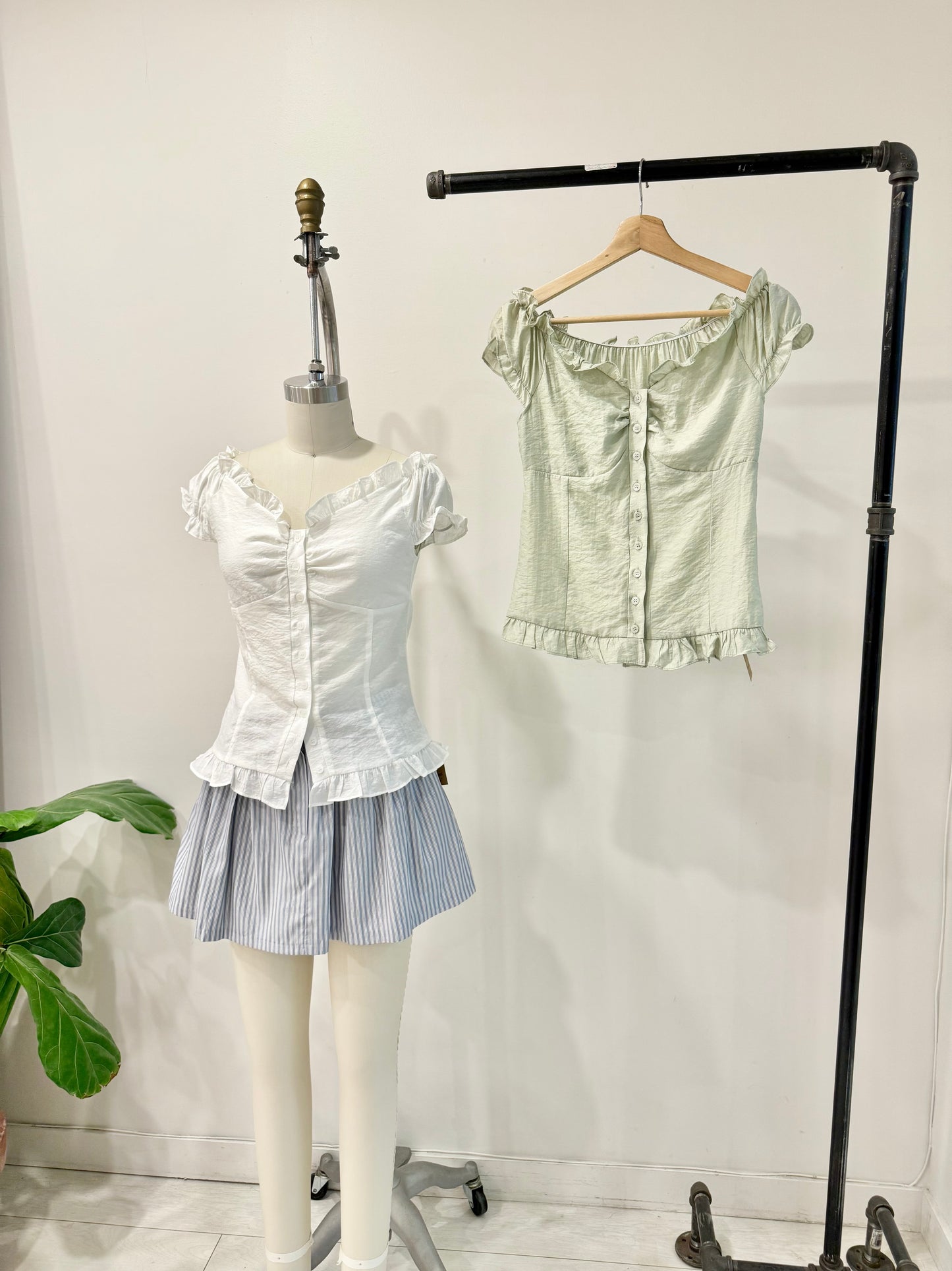 MAZE Ruffle blouse
