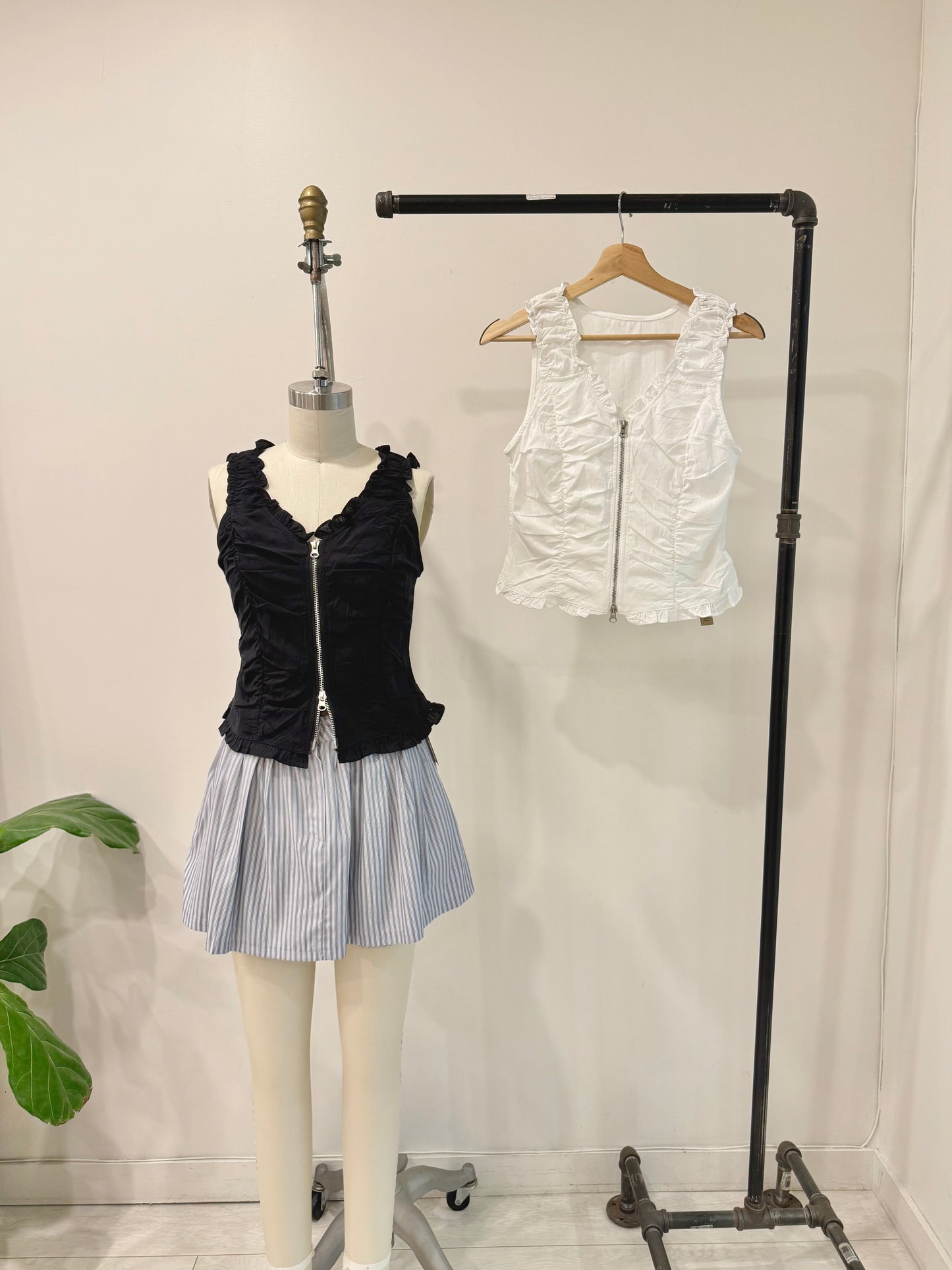 PLEN Ruched zip-up top